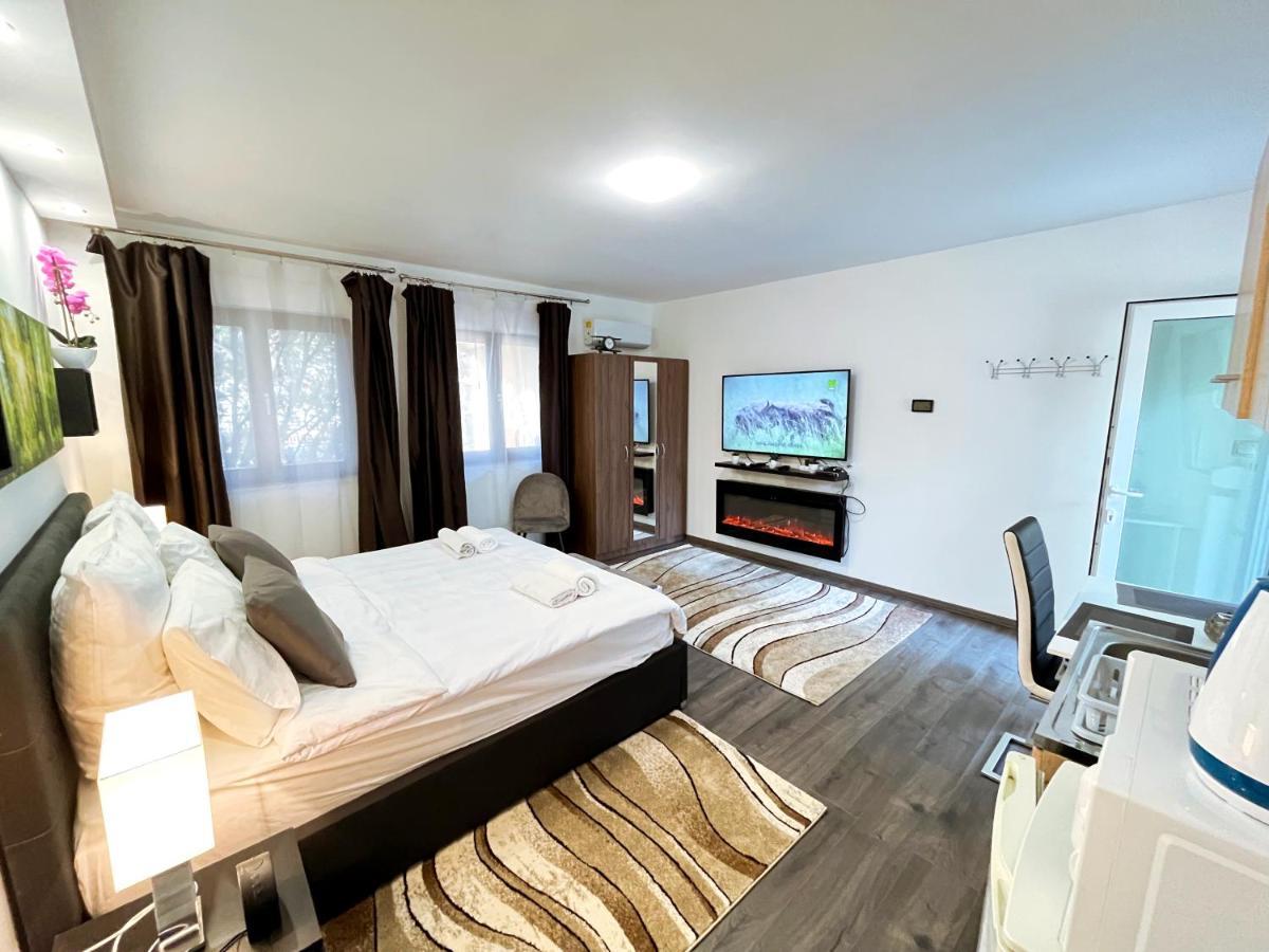 Nyuszis Apartman Kiskunmajsa Esterno foto