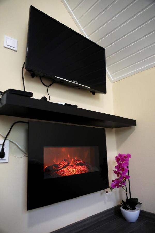 Nyuszis Apartman Kiskunmajsa Esterno foto